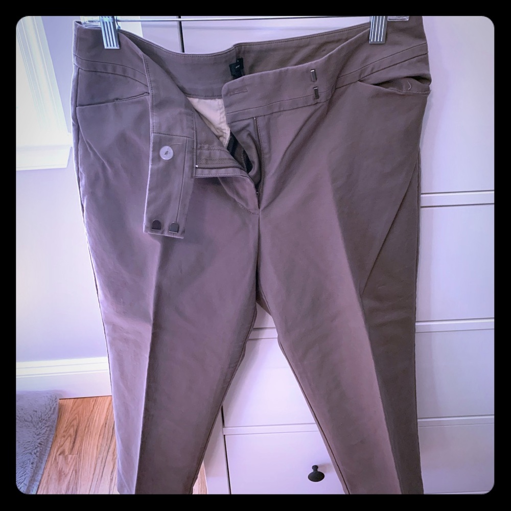 Loft size 12 cropped pants in light brown